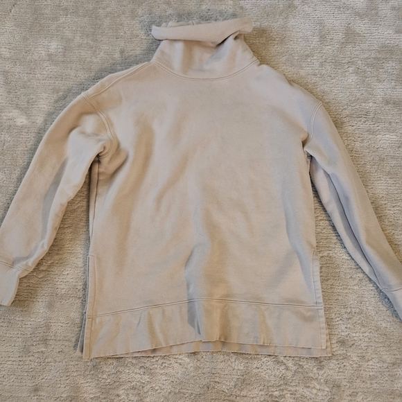 Athleta Sweaters - Athleta Soft Cream Turtleneck Sweater